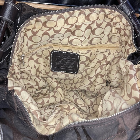 Coach brown purse handbag. Used. - Picture 4 of 10